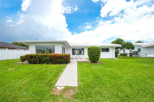 315 BUTTONWOOD LANE, Largo, FL 33770