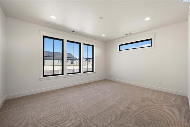 636 Lazio, Richland, WA 99352