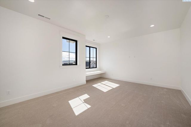 636 Lazio, Richland, WA 99352