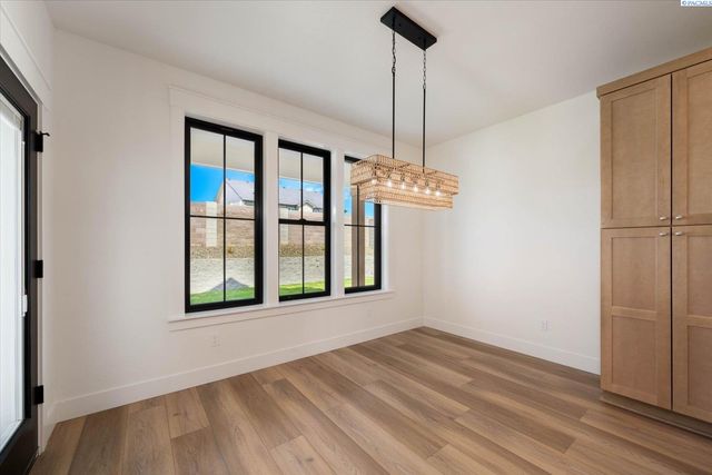 636 Lazio, Richland, WA 99352