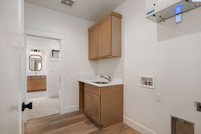 636 Lazio, Richland, WA 99352