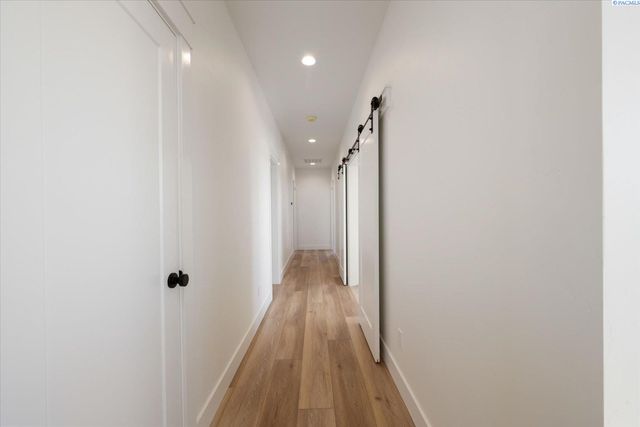 636 Lazio, Richland, WA 99352