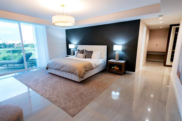220 SE Mizner Boulevard 501, Boca Raton, FL 33432