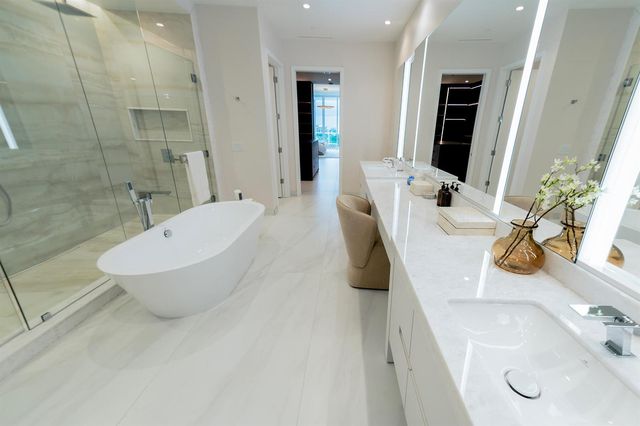 220 SE Mizner Boulevard 501, Boca Raton, FL 33432