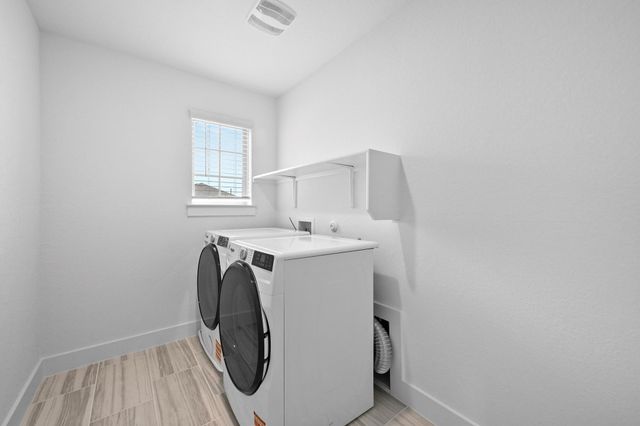 433 Bristlecone BND, Liberty Hill, TX 78642