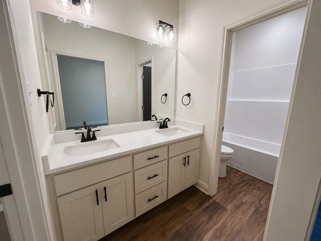 203 E Fleming, Longview, TX 75604