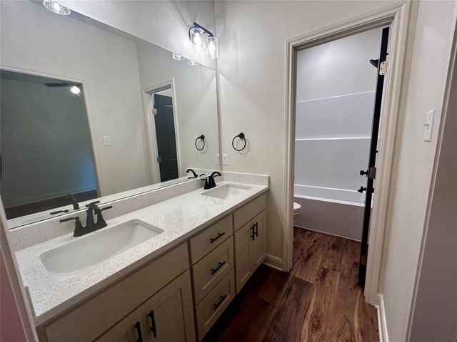 203 E Fleming, Longview, TX 75604