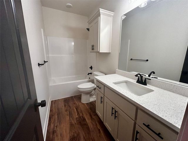 203 E Fleming, Longview, TX 75604