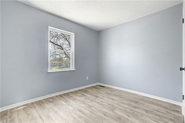 8270 Perry Street, Overland Park, KS 66204