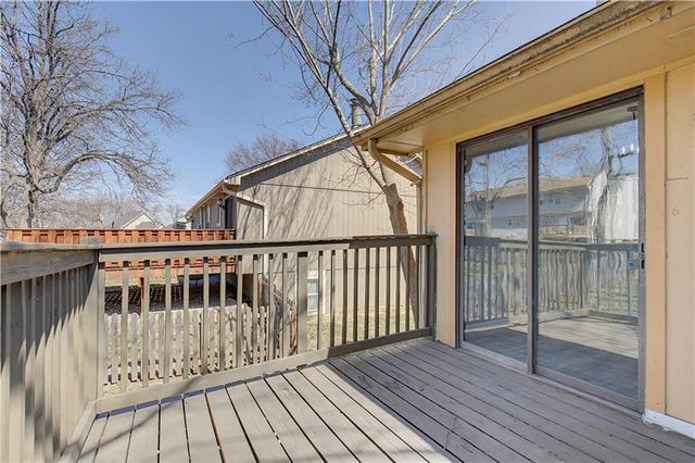 8270 Perry Street, Overland Park, KS 66204