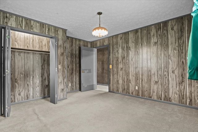 166 Parrish Ln, Mc Ewen, TN 37101