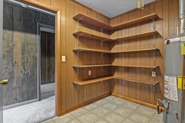 166 Parrish Ln, Mc Ewen, TN 37101