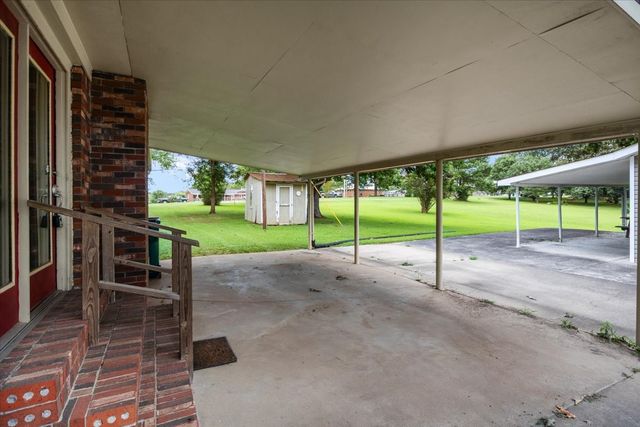 166 Parrish Ln, Mc Ewen, TN 37101