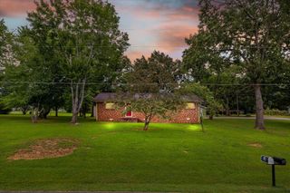 166 Parrish Ln, Mc Ewen, TN 37101
