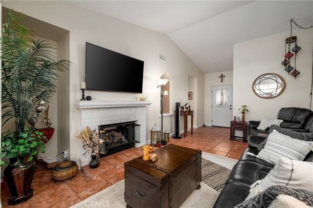 26014 Summer Dawn Court, Murrieta, CA 92563