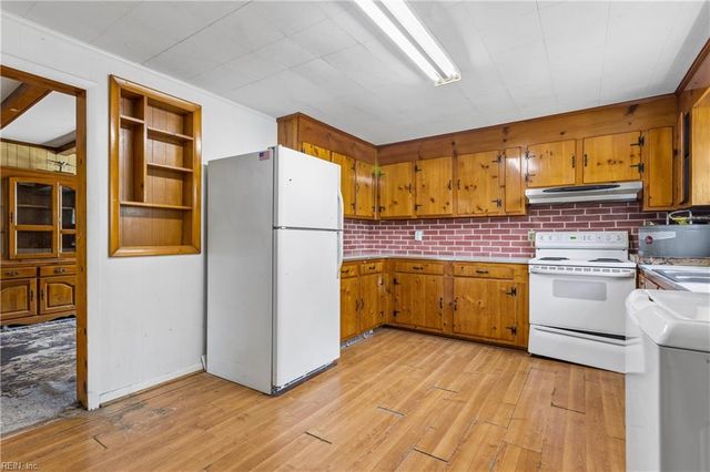610 Morris DR, Newport News, VA 23605