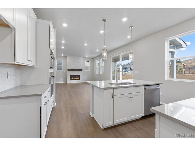 155 S Terry St, Golden, CO 80401