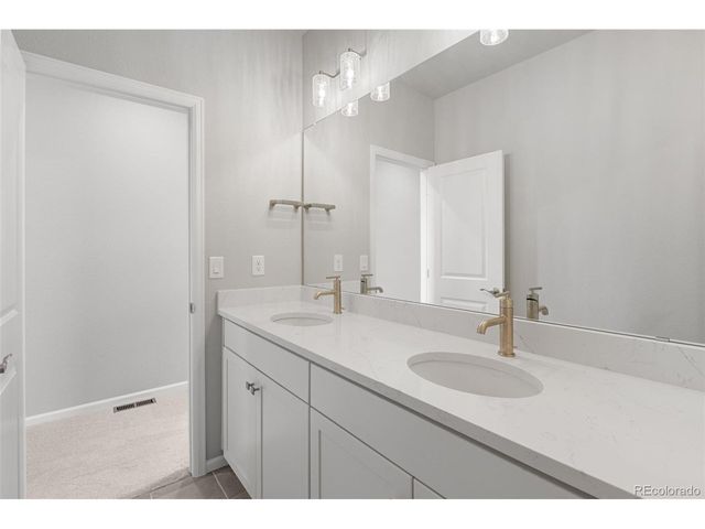 155 S Terry St, Golden, CO 80401