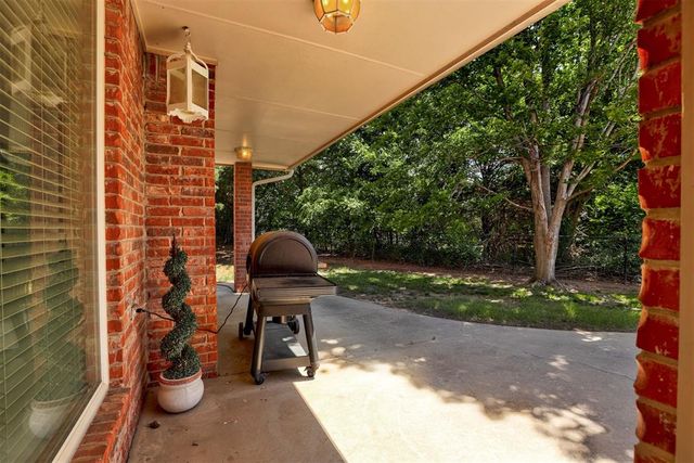 1100 Wild Plum Lane, Edmond, OK 73025
