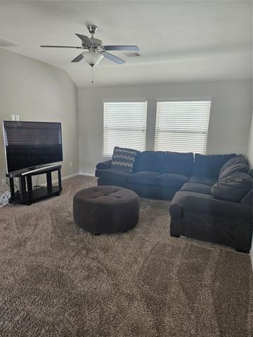 6411 Hunters Trace Lane, Baytown, TX 77521