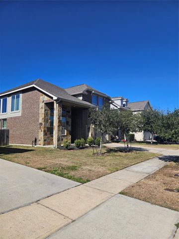 6411 Hunters Trace Lane, Baytown, TX 77521
