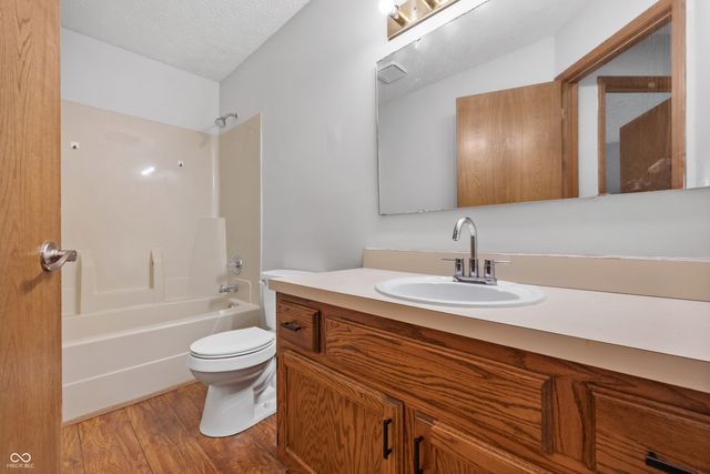 1619 Park Chase Place, Indianapolis, IN 46229