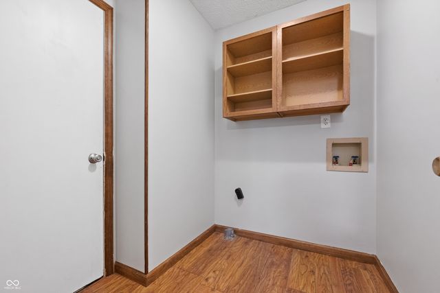 1619 Park Chase Place, Indianapolis, IN 46229