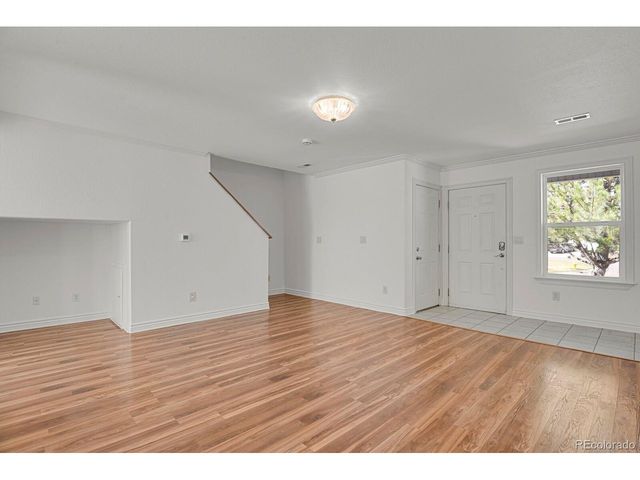 7726 S Kittredge Ct, Englewood, CO 80112