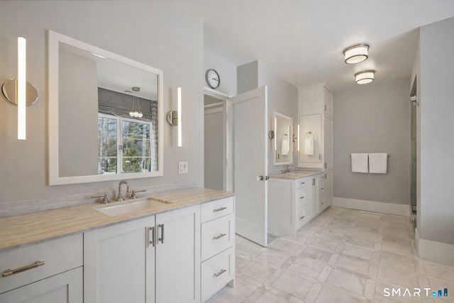 30 Meadowcroft Lane, Greenwich, CT 06830