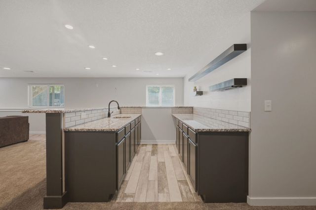 10701 W Westport, Wichita, KS 67212