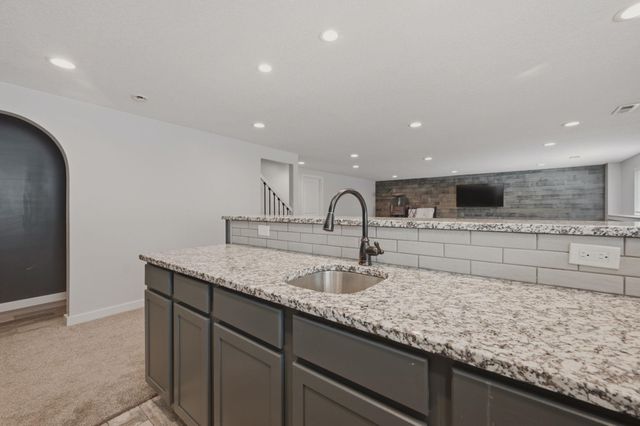 10701 W Westport, Wichita, KS 67212