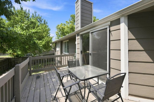10701 W Westport, Wichita, KS 67212
