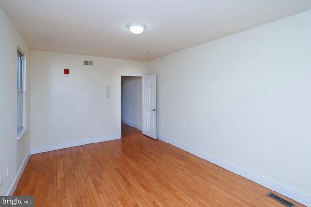 1609 W SUSQUEHANNA AVE, Philadelphia, PA 19121