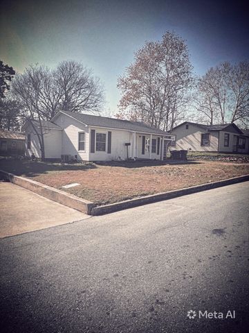 214 E Acheson Street, Denison, TX 75021