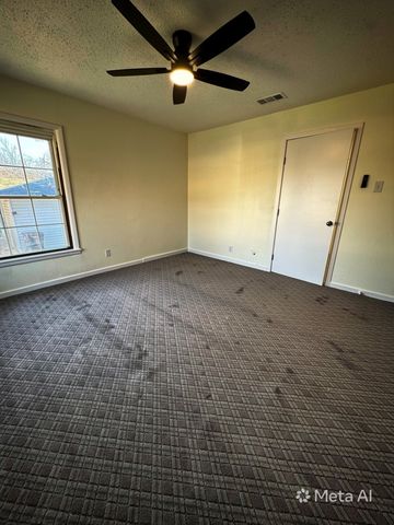 214 E Acheson Street, Denison, TX 75021