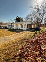 214 E Acheson Street, Denison, TX 75021