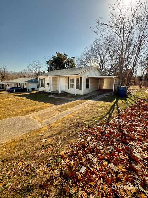 214 E Acheson Street, Denison, TX 75021
