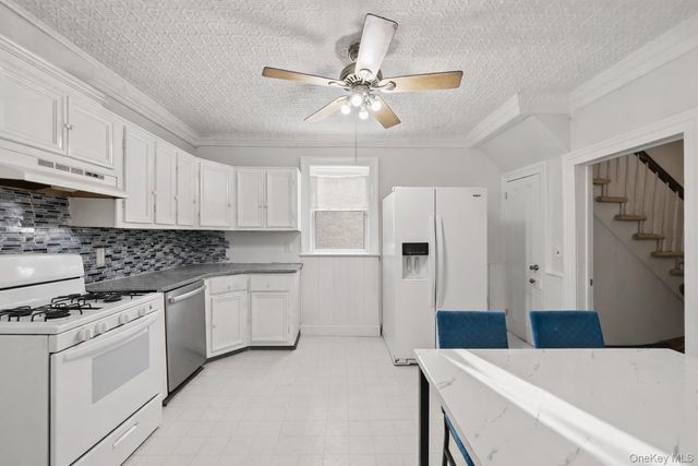 19 W Maple Avenue, Suffern, NY 10901