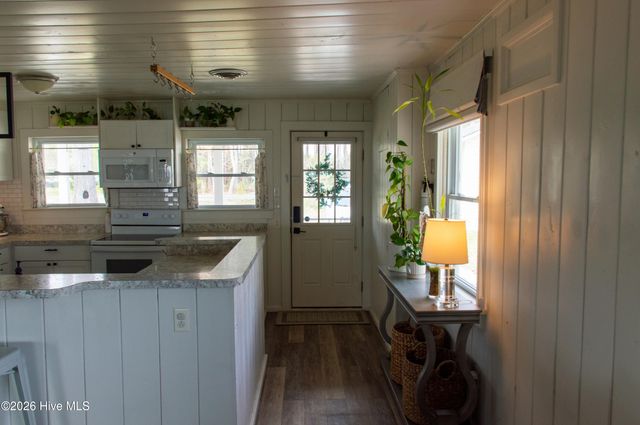 159 Nixons Beach Road, Edenton, NC 27932