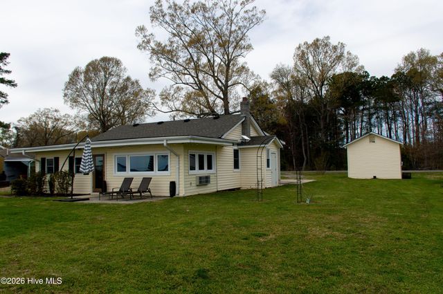 159 Nixons Beach Road, Edenton, NC 27932