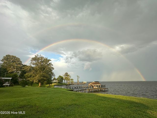 159 Nixons Beach Road, Edenton, NC 27932