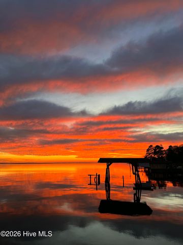 159 Nixons Beach Road, Edenton, NC 27932