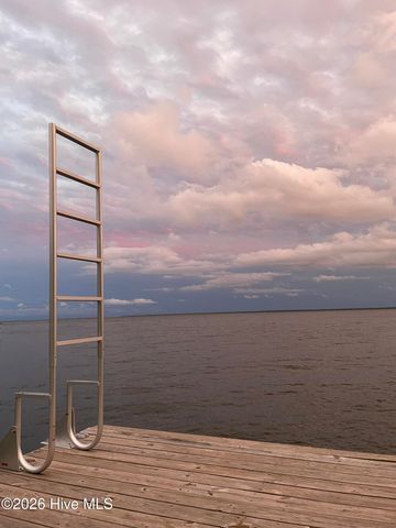 159 Nixons Beach Road, Edenton, NC 27932