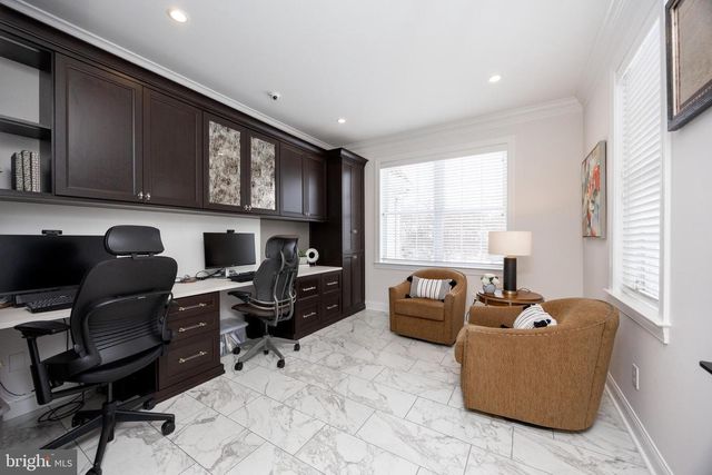 2104 SQUIRREL HILL RD, Schwenksville, PA 19473