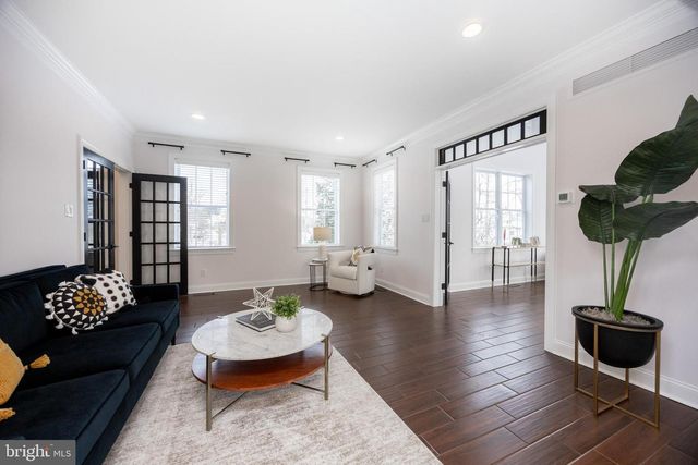 2104 SQUIRREL HILL RD, Schwenksville, PA 19473