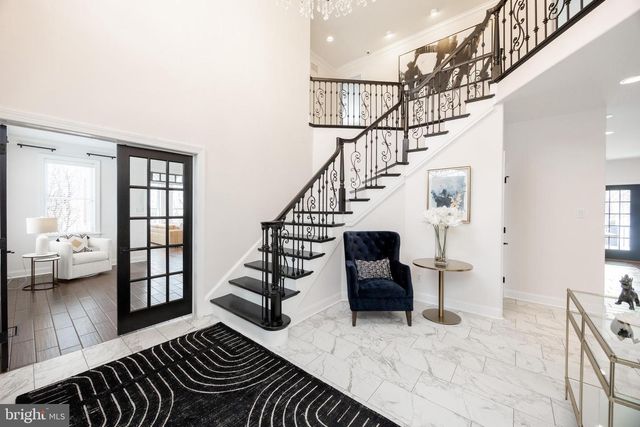 2104 SQUIRREL HILL RD, Schwenksville, PA 19473