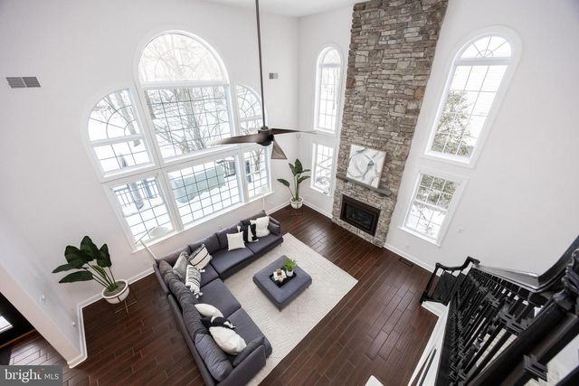 2104 SQUIRREL HILL RD, Schwenksville, PA 19473