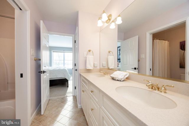 2104 SQUIRREL HILL RD, Schwenksville, PA 19473