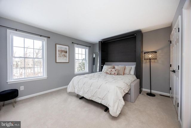 2104 SQUIRREL HILL RD, Schwenksville, PA 19473