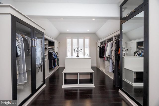 2104 SQUIRREL HILL RD, Schwenksville, PA 19473